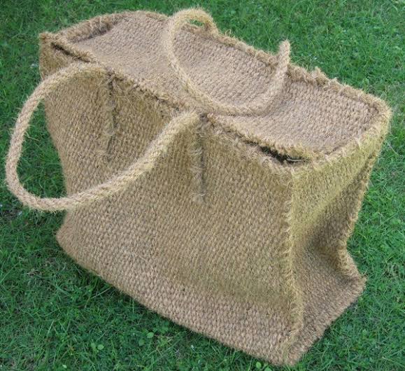 Kerajinan Limbah Kelapa